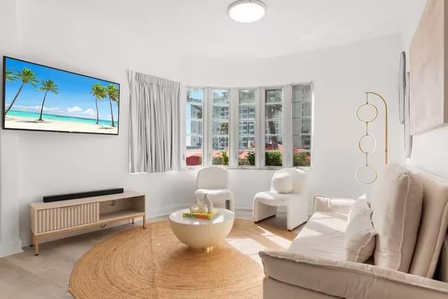 530 Ocean Drive, Miami Beach, FL 33139