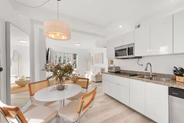 530 Ocean Drive, Miami Beach, FL 33139