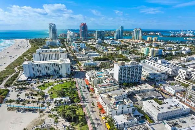 530 Ocean Drive, Miami Beach, FL 33139
