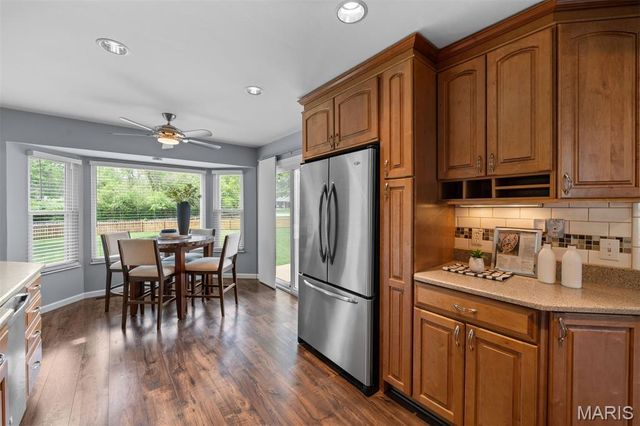 1315 Weidmann Estates Court, Ballwin, MO 63011