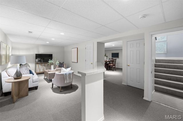 1315 Weidmann Estates Court, Ballwin, MO 63011