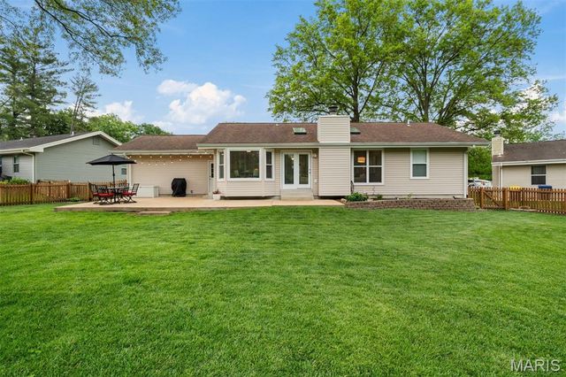 1315 Weidmann Estates Court, Ballwin, MO 63011