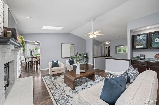 1315 Weidmann Estates Court, Ballwin, MO 63011