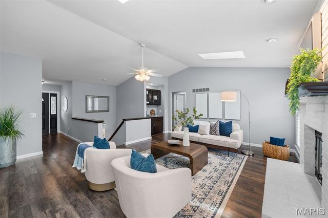 1315 Weidmann Estates Court, Ballwin, MO 63011