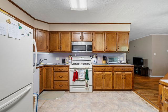 103 Easy Terrace, Hot Springs, AR 71913