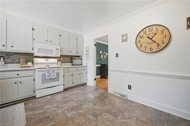 114 Haradd LN, Williamsburg, VA 23188