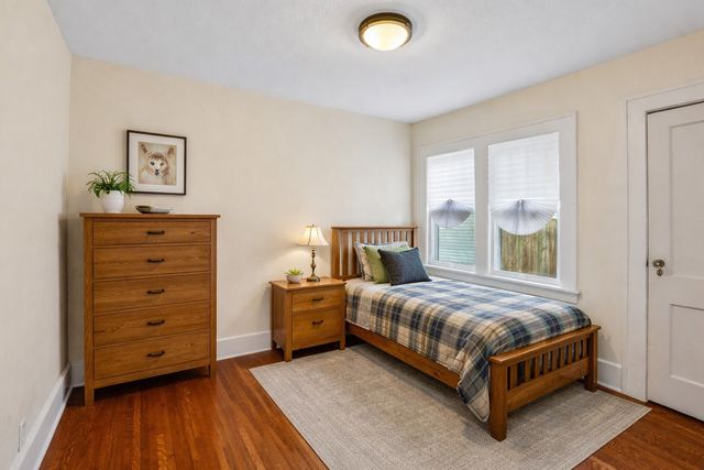 3311 Pleasant Street, Des Moines, IA 50312