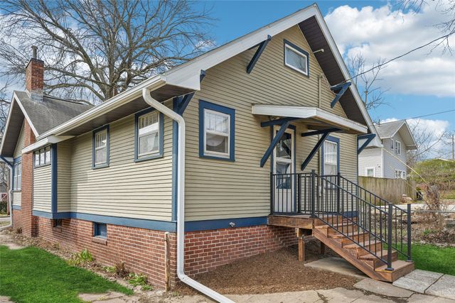 3311 Pleasant Street, Des Moines, IA 50312