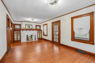 3311 Pleasant Street, Des Moines, IA 50312