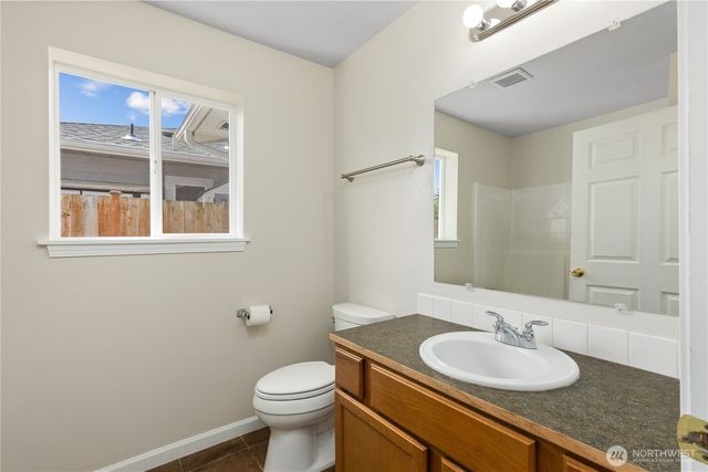 4127 E T Street, Tacoma, WA 98404