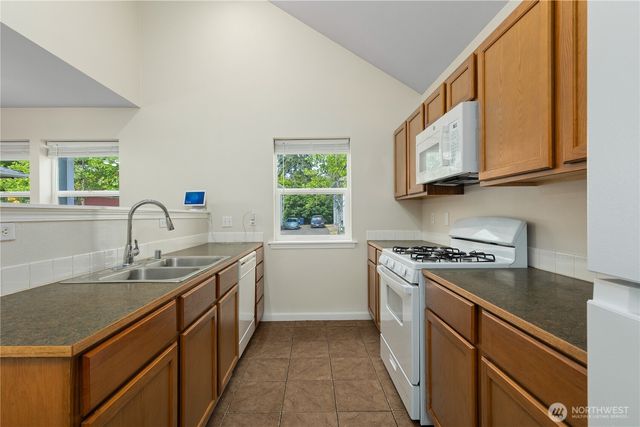 4127 E T Street, Tacoma, WA 98404