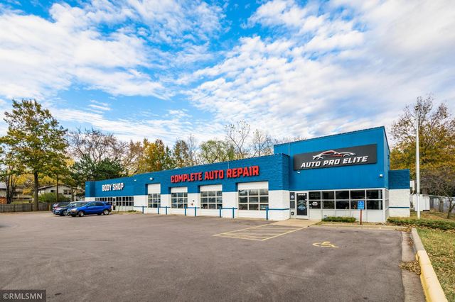 8443 University Avenue NE, Spring Lake Park, MN 55432