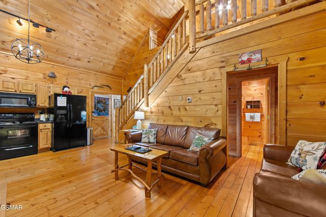1825 Cherry View Lane, Sevierville, TN 37876
