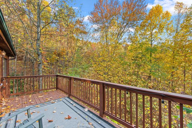 1825 Cherry View Lane, Sevierville, TN 37876