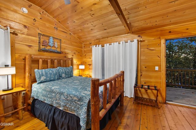 1825 Cherry View Lane, Sevierville, TN 37876