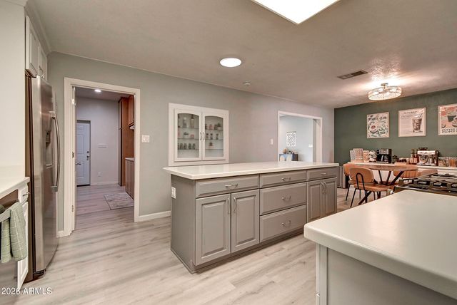 1027 W 19TH Street, Tempe, AZ 85281