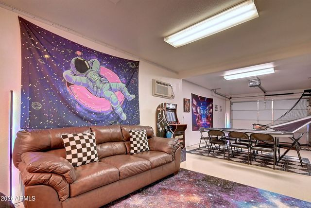 1027 W 19TH Street, Tempe, AZ 85281