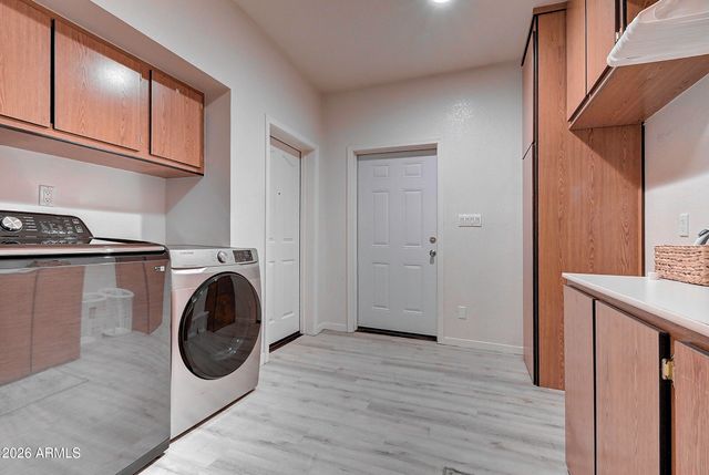 1027 W 19TH Street, Tempe, AZ 85281