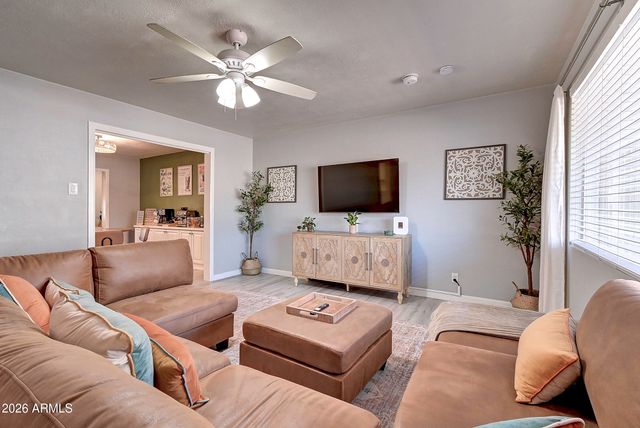 1027 W 19TH Street, Tempe, AZ 85281