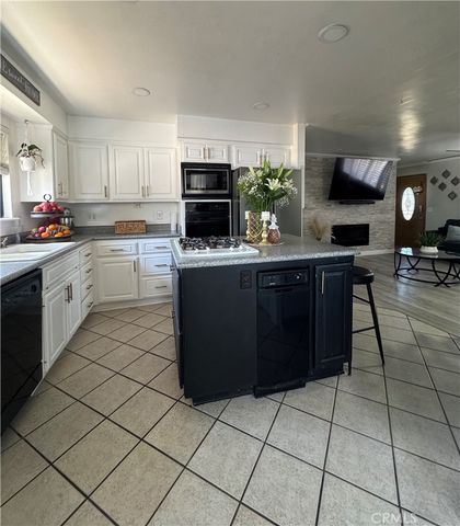 11968 Bornite, Hesperia, CA 92345