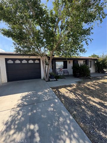 11968 Bornite, Hesperia, CA 92345