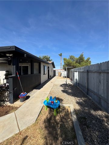 11968 Bornite, Hesperia, CA 92345