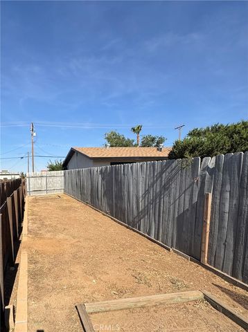 11968 Bornite, Hesperia, CA 92345