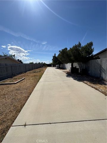11968 Bornite, Hesperia, CA 92345