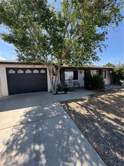 11968 Bornite, Hesperia, CA 92345