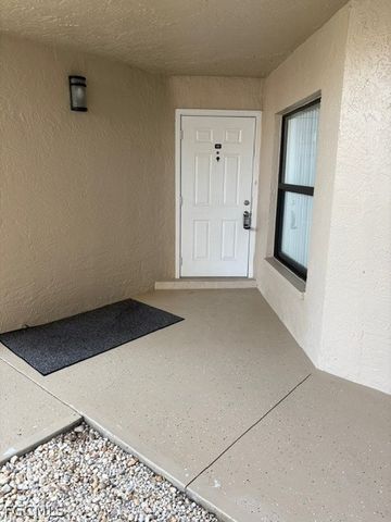 9627 Eaton Gardens LN 105, Fort Myers, FL 33919