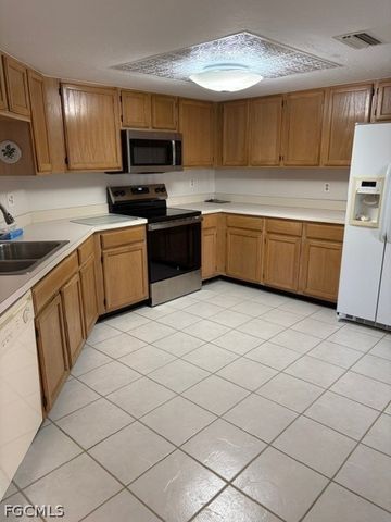 9627 Eaton Gardens LN 105, Fort Myers, FL 33919