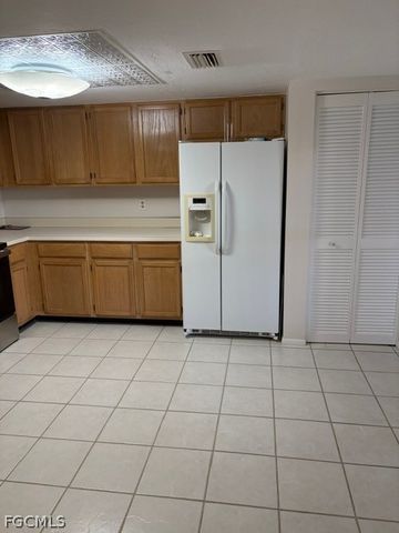 9627 Eaton Gardens LN 105, Fort Myers, FL 33919