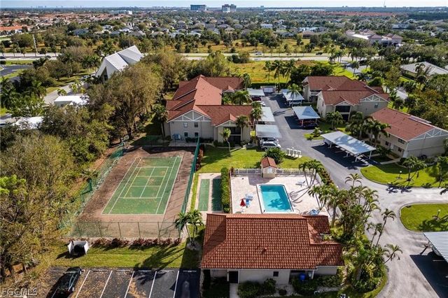 9627 Eaton Gardens LN 105, Fort Myers, FL 33919