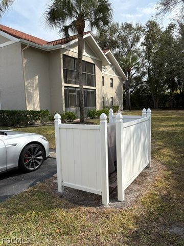 9627 Eaton Gardens LN 105, Fort Myers, FL 33919