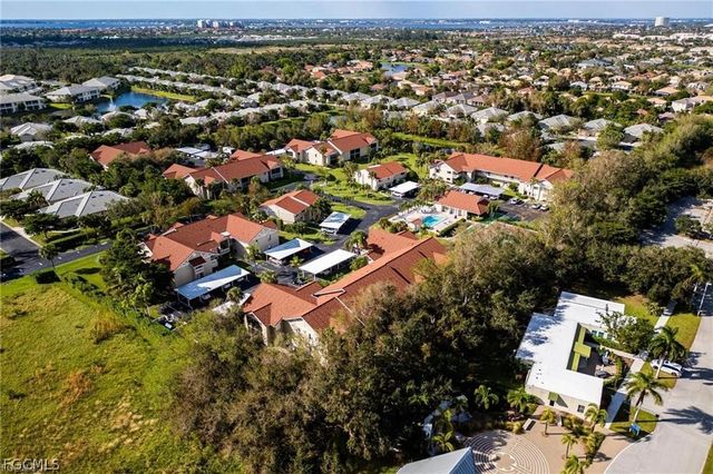 9627 Eaton Gardens LN 105, Fort Myers, FL 33919