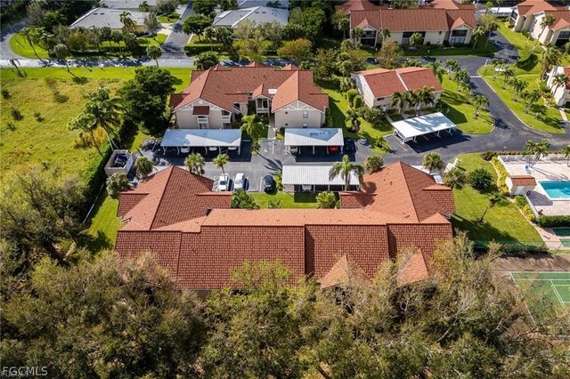 9627 Eaton Gardens LN 105, Fort Myers, FL 33919