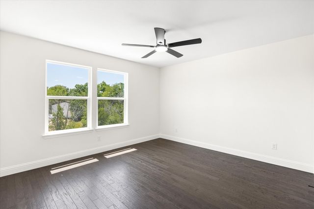 5660 Lone Star Circle, Granbury, TX 76048