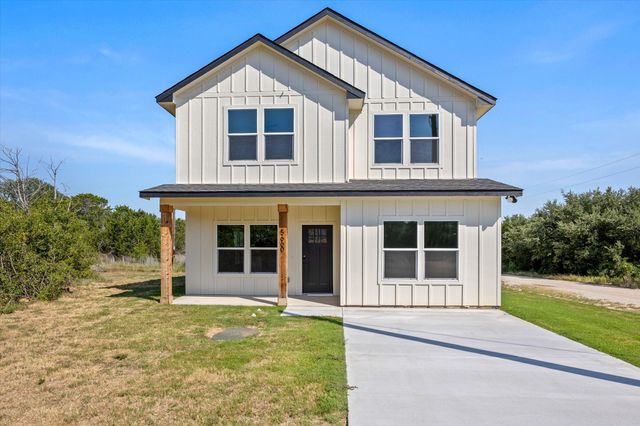 5660 Lone Star Circle, Granbury, TX 76048