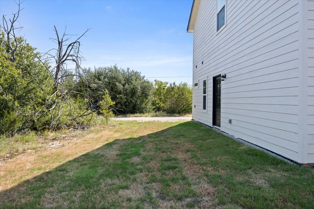 5660 Lone Star Circle, Granbury, TX 76048