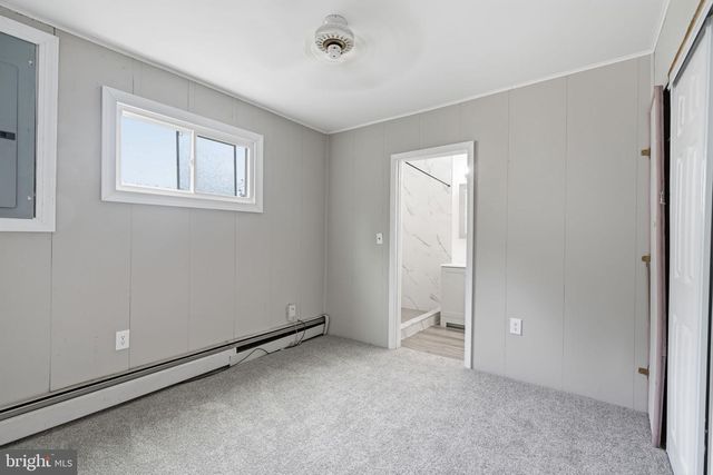 65 ORCHARD LN, Levittown, PA 19055
