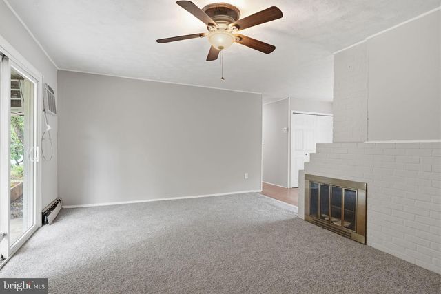 65 ORCHARD LN, Levittown, PA 19055