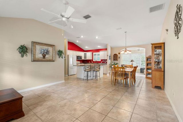 9175 SE 169TH BENTLEY ST, The Villages, FL 32162