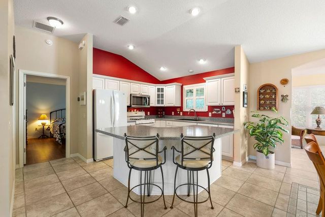 9175 SE 169TH BENTLEY ST, The Villages, FL 32162