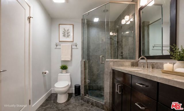 1430 S Beverly Glen Boulevard 303, Los Angeles, CA 90024