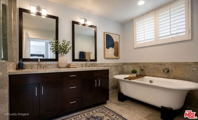 1430 S Beverly Glen Boulevard 303, Los Angeles, CA 90024