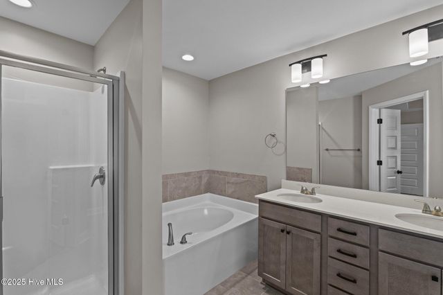 2340 Rhinestone Drive, Winterville, NC 28590