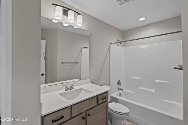 2340 Rhinestone Drive, Winterville, NC 28590