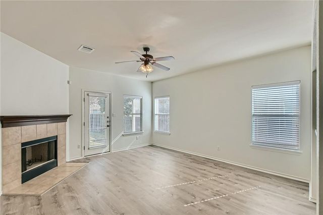 271 Housefinch LOOP, Leander, TX 78641