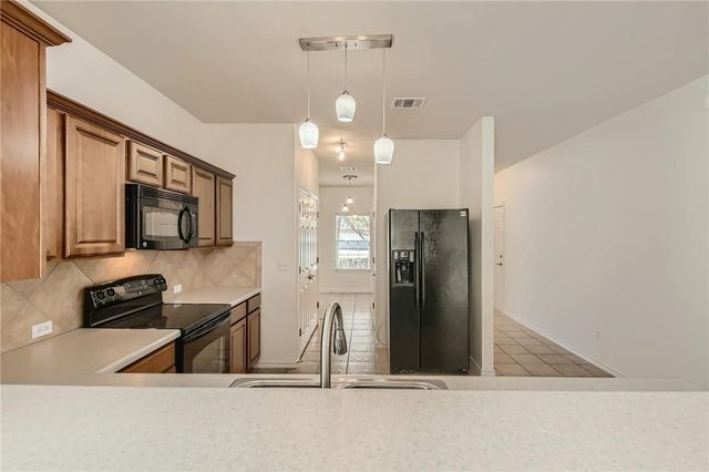 271 Housefinch LOOP, Leander, TX 78641