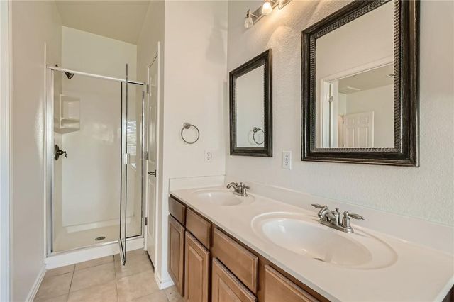 271 Housefinch LOOP, Leander, TX 78641